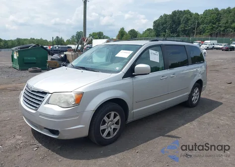 2010 Chrysler Town & Country Touring из США, поврежденный, VIN 2A4RR5DX8AR334053